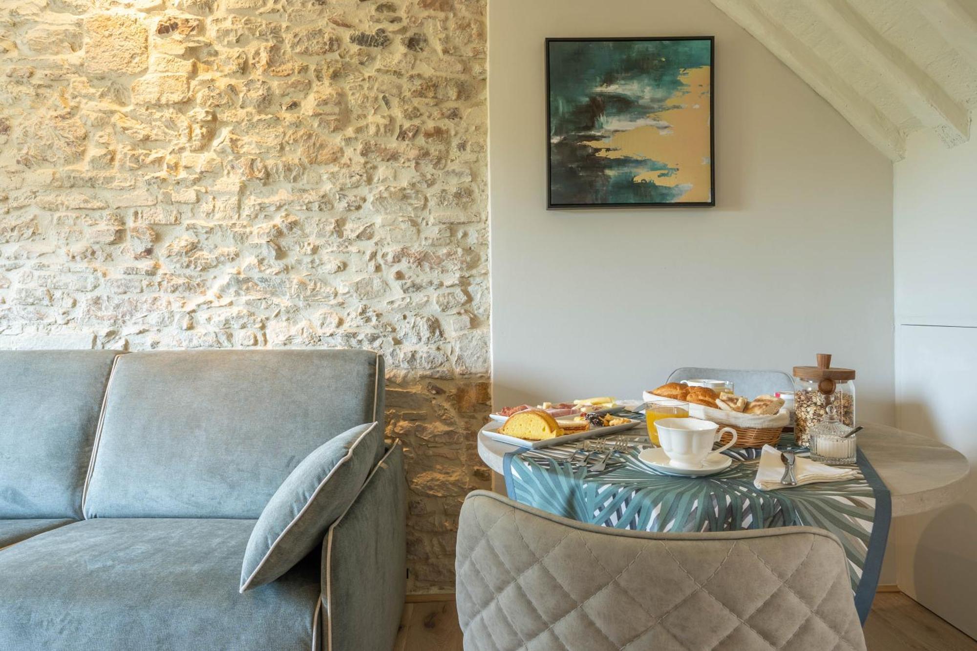 Forma Your Boutique Suite Corciano Eksteriør bilde