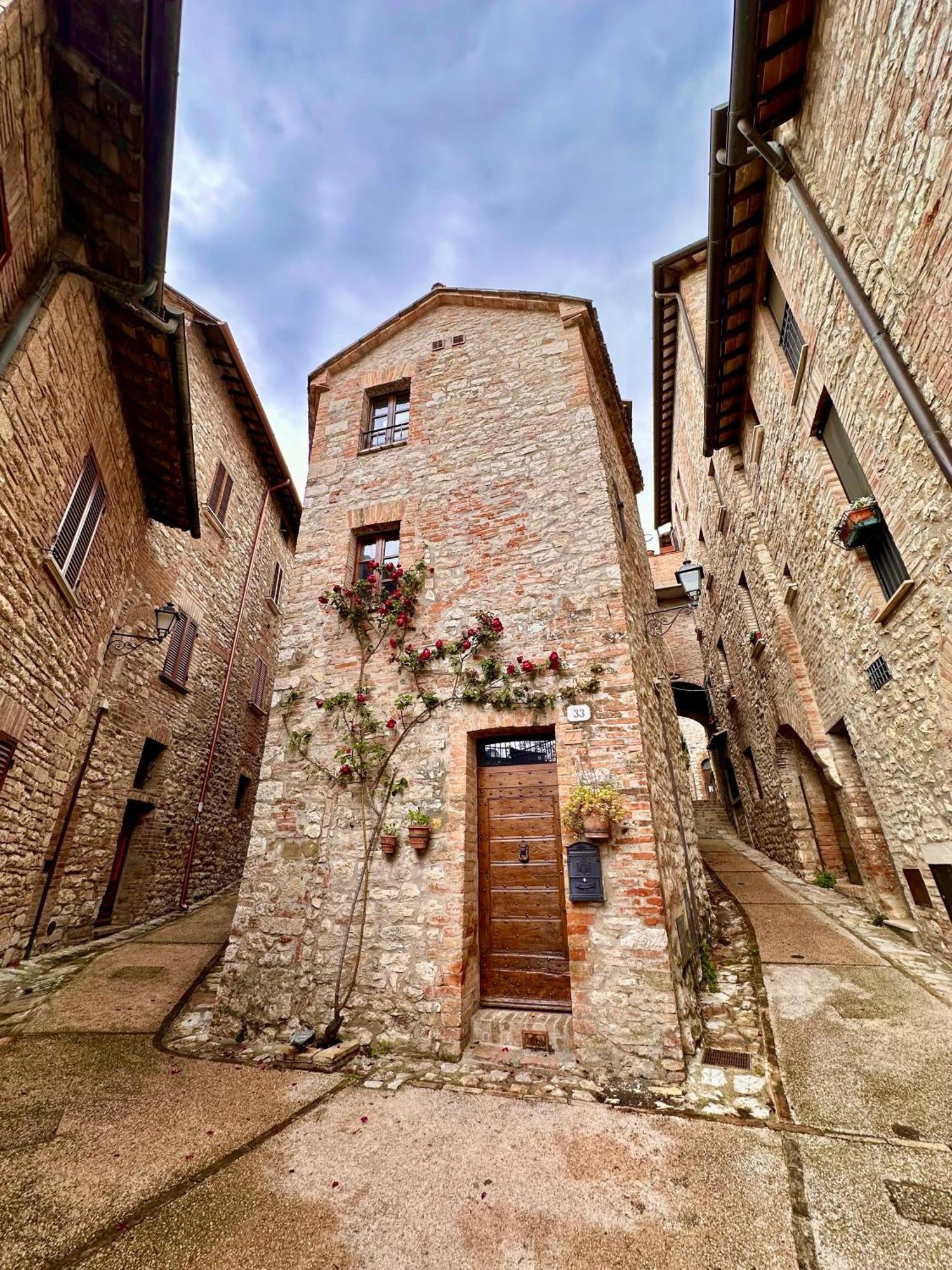 Forma Your Boutique Suite Corciano Eksteriør bilde